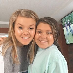 Meet your Posher, Addison